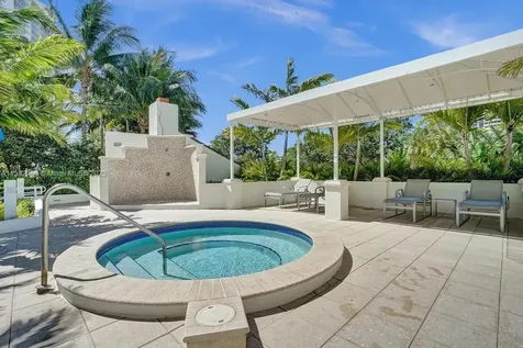 3000 Island Boulevard Aventura FL 33160