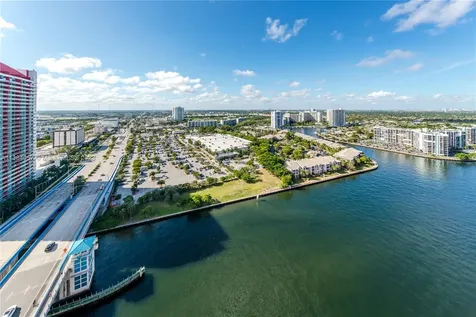 4010 S Ocean Drive Hollywood FL 33019