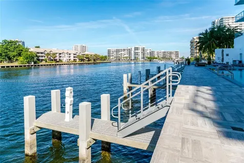 4010 S Ocean Drive Hollywood FL 33019