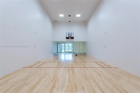 4010 S Ocean Drive Hollywood FL 33019