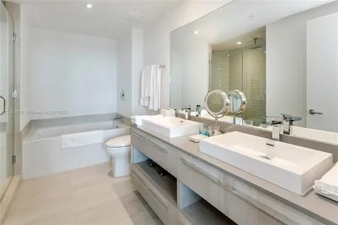 4010 S Ocean Drive Hollywood FL 33019
