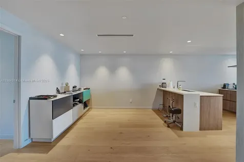 360 Ocean Drive Key Biscayne FL 33149