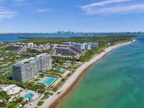 360 Ocean Drive Key Biscayne FL 33149