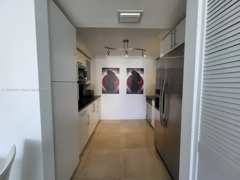 6365 Collins Avenue Miami Beach FL 33141