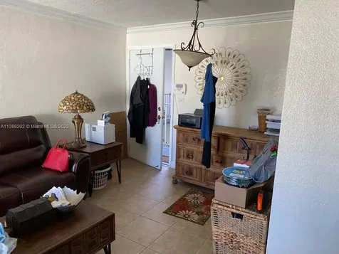 7232 SW 94th Place Miami FL 33173