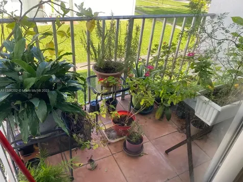 7232 SW 94th Place Miami FL 33173