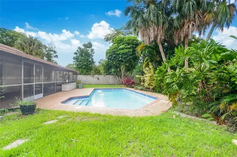 9100 NW 15th Street Plantation FL 33322