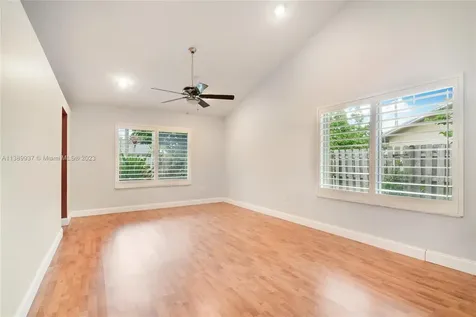 9100 NW 15th Street Plantation FL 33322