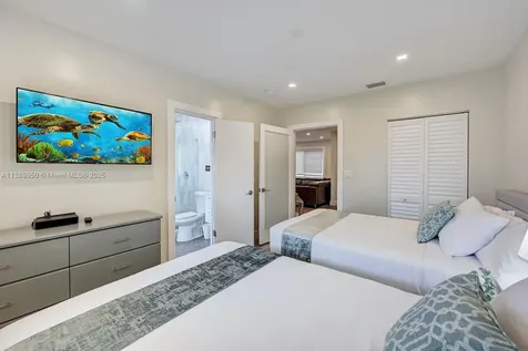 801 Harrison Street Hollywood FL 33019
