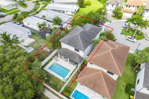 4980 Whispering Way Dania Beach FL 33312