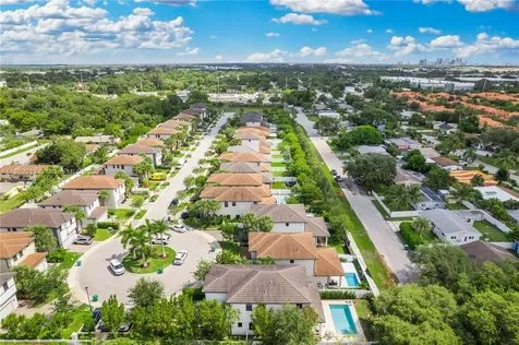 4980 Whispering Way Dania Beach FL 33312