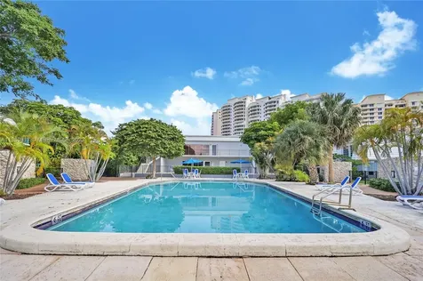 210 Sea View Drive Key Biscayne FL 33149