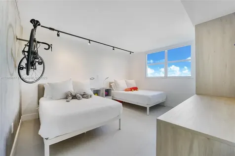 210 Sea View Drive Key Biscayne FL 33149