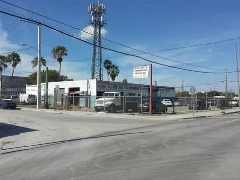 60 NW 20th Street Miami FL 33127