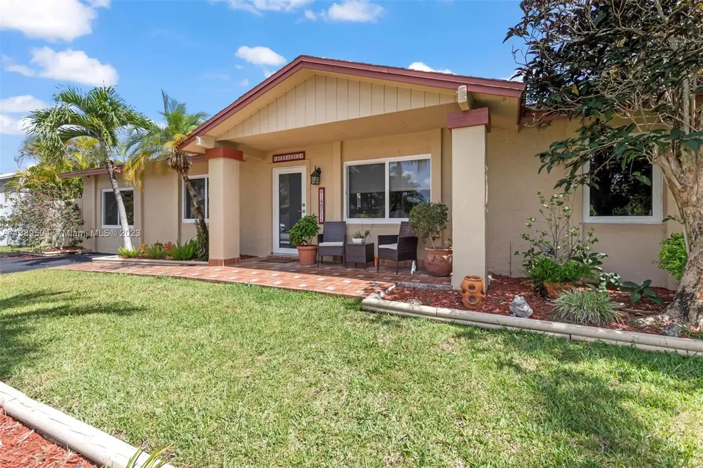 14871 SW 71st Street Miami FL 33193