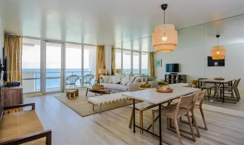 5601 Collins Avenue Miami Beach FL 33140