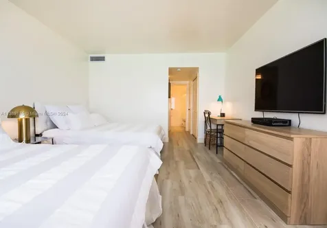 5601 Collins Avenue Miami Beach FL 33140