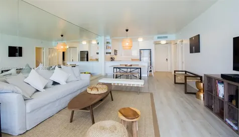 5601 Collins Avenue Miami Beach FL 33140