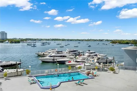 7904 West Drive North Bay Village FL 33141