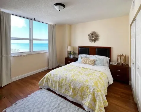 2080 S Ocean Drive Hallandale Beach FL 33009