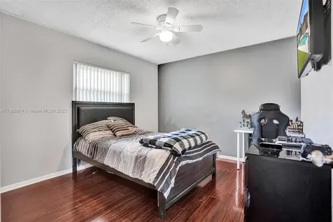 10419 NW 1st Place Coral Springs FL 33071