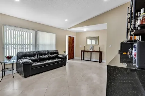 10419 NW 1st Place Coral Springs FL 33071