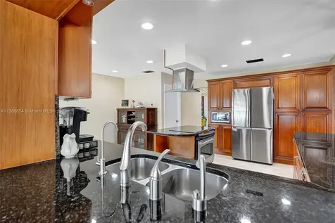 10419 NW 1st Place Coral Springs FL 33071