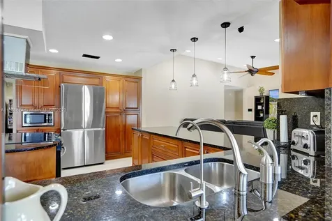 10419 NW 1st Place Coral Springs FL 33071