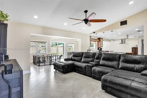 10419 NW 1st Place Coral Springs FL 33071