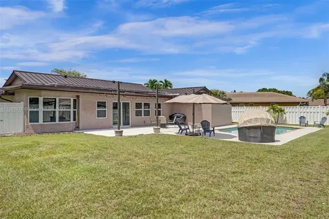 10419 NW 1st Place Coral Springs FL 33071