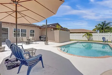 10419 NW 1st Place Coral Springs FL 33071