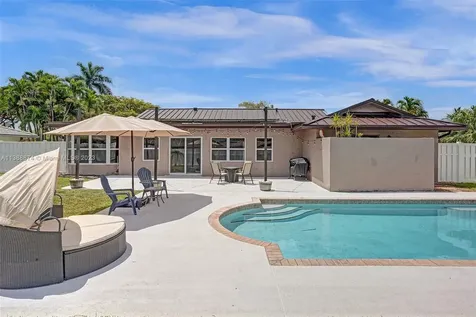 10419 NW 1st Place Coral Springs FL 33071