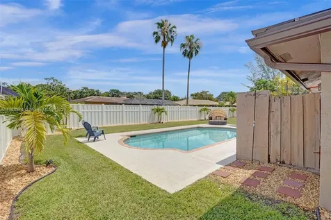 10419 NW 1st Place Coral Springs FL 33071