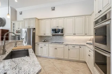 10990 Hawks Vista Street Plantation FL 33324