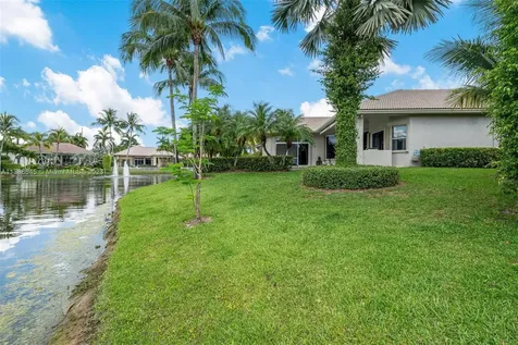 10990 Hawks Vista Street Plantation FL 33324