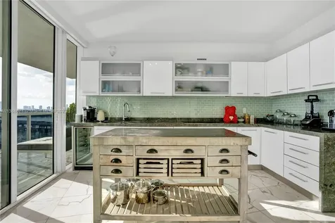 400 Alton Road Miami Beach FL 33139