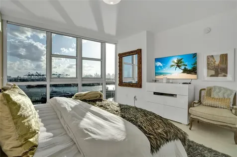 400 Alton Road Miami Beach FL 33139