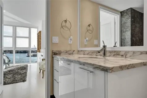 400 Alton Road Miami Beach FL 33139