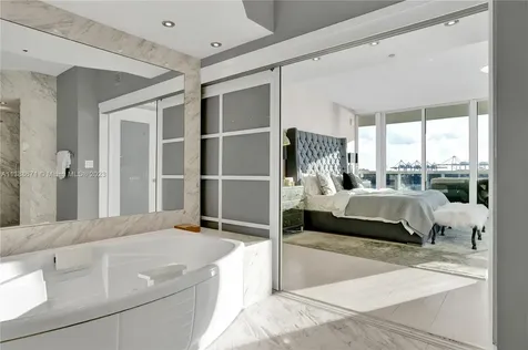 400 Alton Road Miami Beach FL 33139