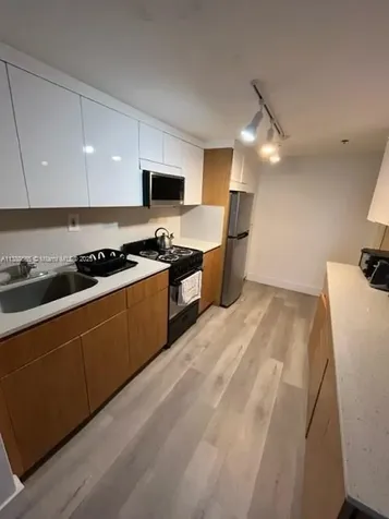 19201 Collins Avenue Sunny Isles Beach FL 33160