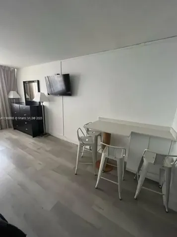 19201 Collins Avenue Sunny Isles Beach FL 33160