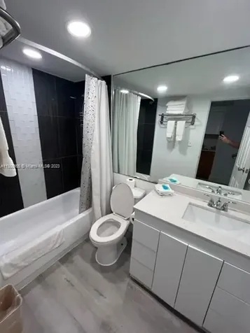 19201 Collins Avenue Sunny Isles Beach FL 33160
