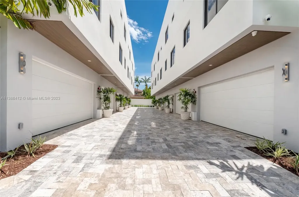 3258 Bird Avenue Miami FL 33133