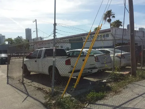 60 NW 20th Street Miami FL 33127