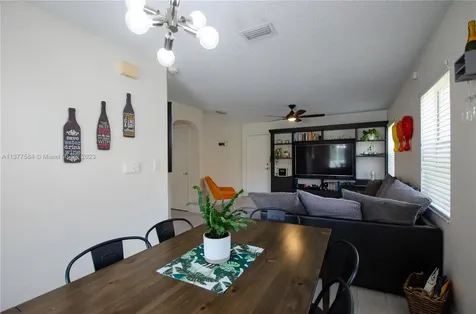 1385 NW 192nd Terrace Pembroke Pines FL 33029