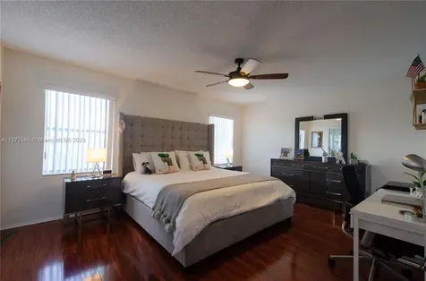 1385 NW 192nd Terrace Pembroke Pines FL 33029