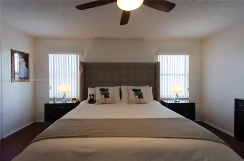 1385 NW 192nd Terrace Pembroke Pines FL 33029