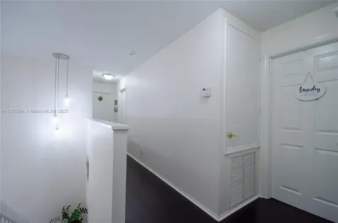 1385 NW 192nd Terrace Pembroke Pines FL 33029