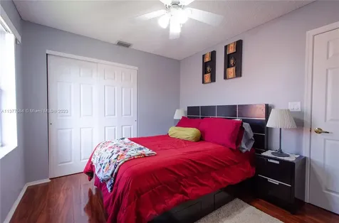 1385 NW 192nd Terrace Pembroke Pines FL 33029