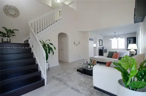 1385 NW 192nd Terrace Pembroke Pines FL 33029